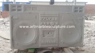 China Escultura de boombox de mármol blanco,escultura de mármol personalizada para exposición,China escultura de tallado en piedra proveedor