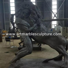 China Antiguo hombre grande luchando con leones escultura de bronce, estatuas de bronce personalizadas, proveedor de esculturas de China proveedor