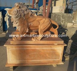 China Decoración de jardines Naturaleza Estatua de leones caminantes de piedra escultura de animales de mármol rosa, proveedor de tallado en piedra proveedor