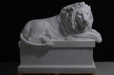 Escultura de piedra tallada
