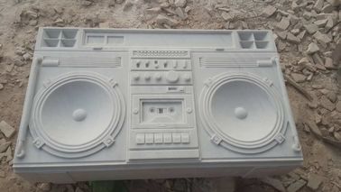 Escultura de boombox de mármol blanco,escultura de mármol personalizada para exposición,China escultura de tallado en piedra proveedor