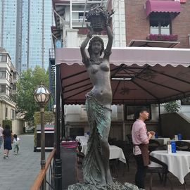 Jardín al aire libre hermosa escultura de bronce de la niña de la gracia, estatuas de bronce personalizadas, proveedor de esculturas de China proveedor