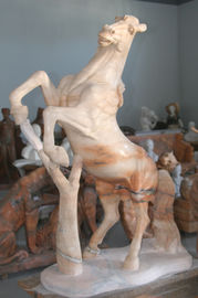 Escultura de caballo tallada en piedra natural, escultura de animal de mármol rosa, proveedor de tallado en piedra proveedor